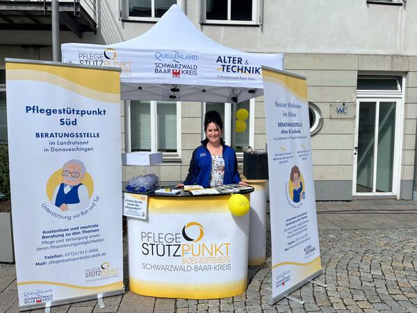 Beratung auf dem Wochenmarkt