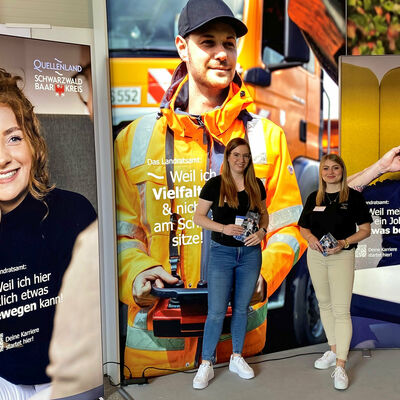 Südwest Messe:  Reger Betrieb am Messestand des Landratsamtes bei »Alter & Technik« und »Pflegestützpunkt«