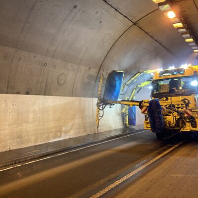 Wartungsarbeiten im Tunnel Dggingen 