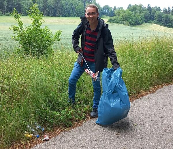 Wer sich fr die Umwelt engagieren mchte, kann jetzt mit anpacken und sich als Landschafts-Pate beim Amt fr Abfallwirtschaft anmelden.