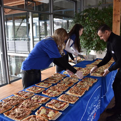 Pizza - Erstwhlerveranstaltung Politik und Pizza"