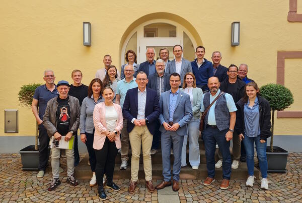 Praktikant Pressestelle - 06.06.2025 - PM 257 Bild - Gruppenfoto_Seelbach.jpg - Bild