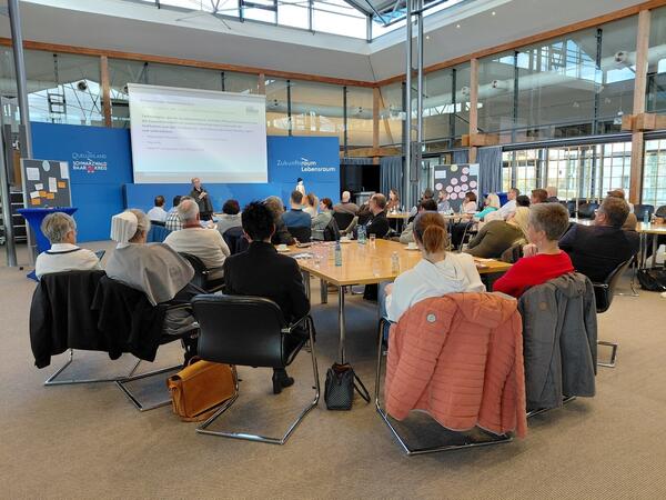 PM 427 - Bild 1 - Kwidzinski, Sabrina - 14.11.2025 - Bild[1]