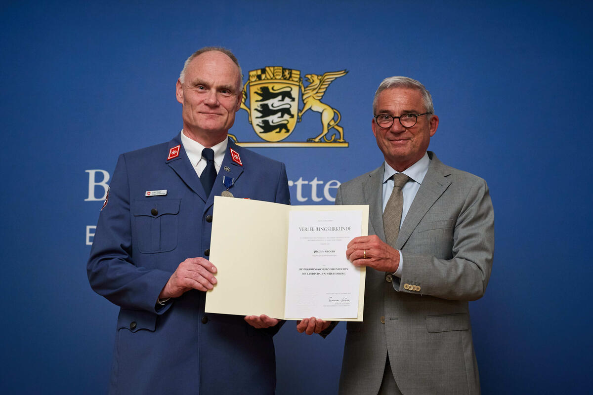 Verleihung des Bev&ouml;lkerungsschutz Ehrenzeichen