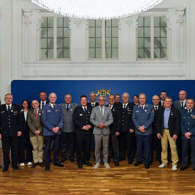 Verleihung des Bev�lkerungsschutz Ehrenzeichen