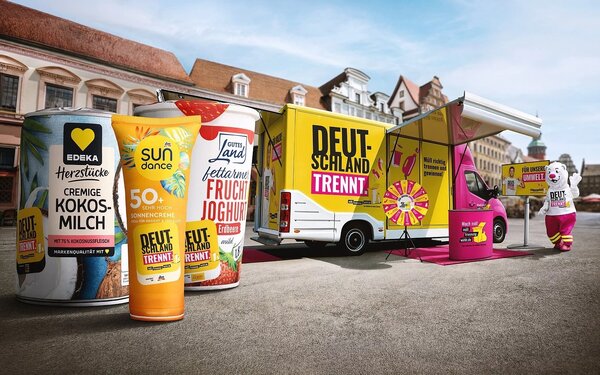 Aktion �Deutschland trennt� - Mockup XXL-Verpackungen und Showtruck